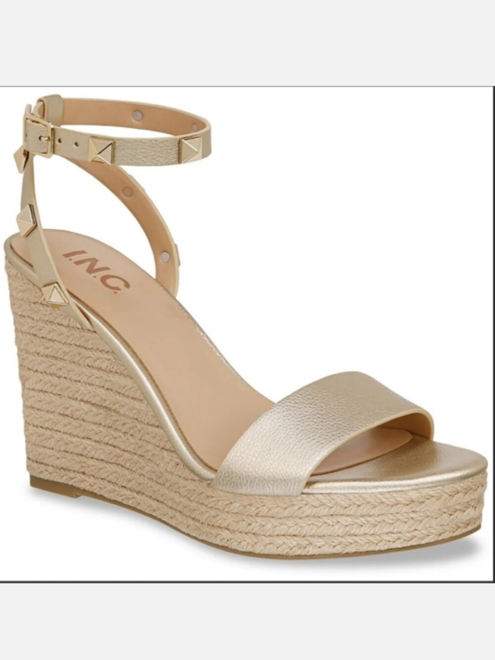 Elegant Gold Wedge Sandals
